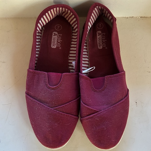 Slip Ons - Picture 1 of 6